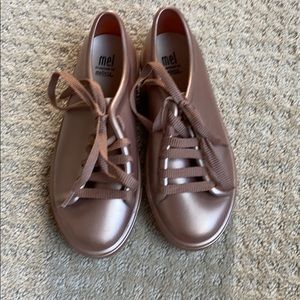Mel By Melissa size 3 Copper sneaker